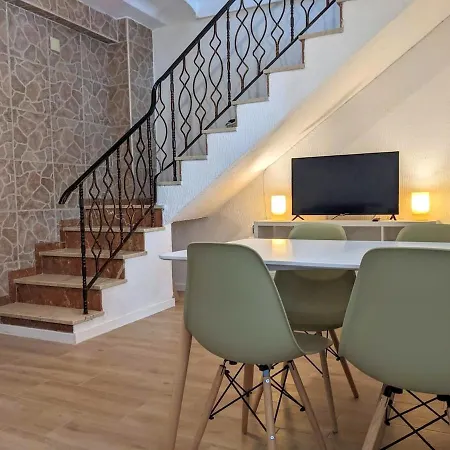 Holiday home Family House With Roof Terrace